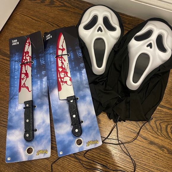Spirited Halloween: Ghost Face and Bloody Knife - Picture 1 of 4